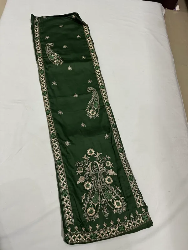 Green_Premium_Georgette_Unstitched_Suit_Set_For_Women