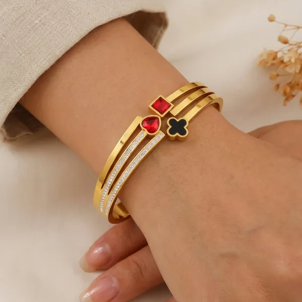 Anti_Tarnish_18k_Gold_Tone_Bracelet