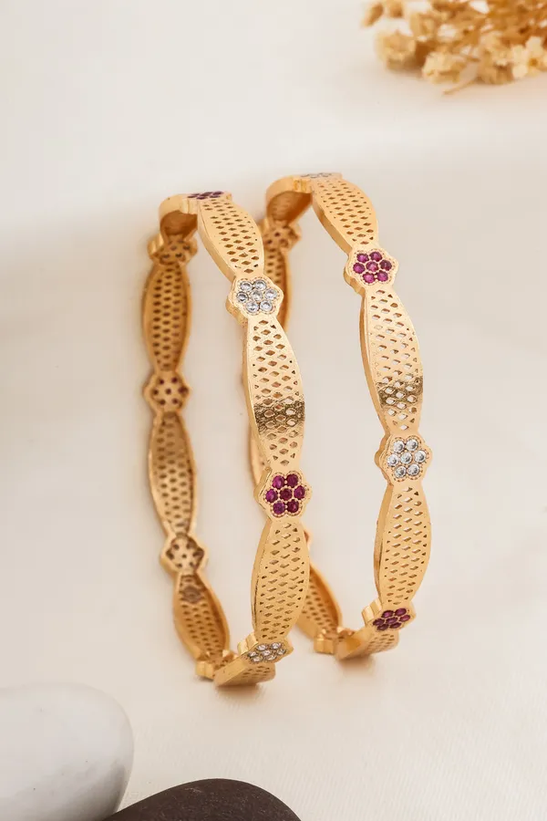 Anti_Tarnish_18k_Gold_Tone_Bangles