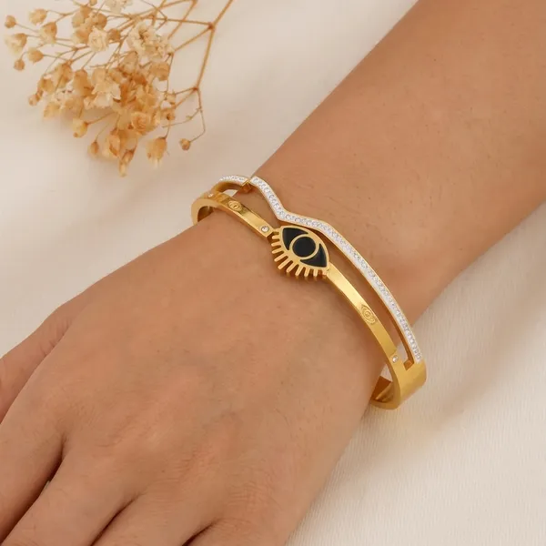 Anti_Tarnish_18k_Gold_Tone_Bracelet