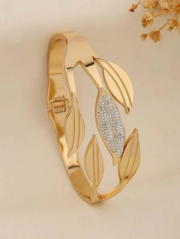 Anti_Tarnish_18k_Gold_Tone_Bracelet