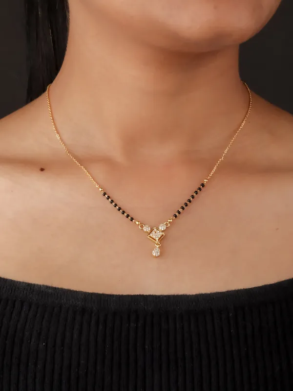 Gold_Brass_Alloy_18K_Tone_Plated_Mangalsutra_For_Women