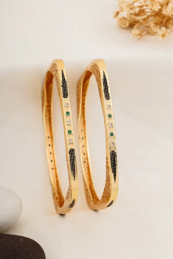 Anti_Tarnish_18k_Gold_Tone_Bangles