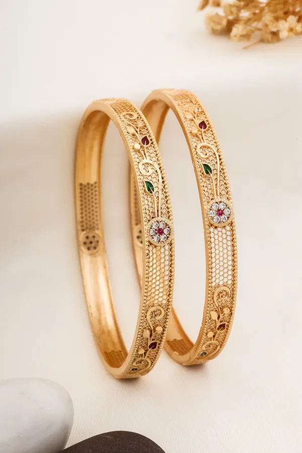 Anti_Tarnish_18k_Gold_Tone_Bangles