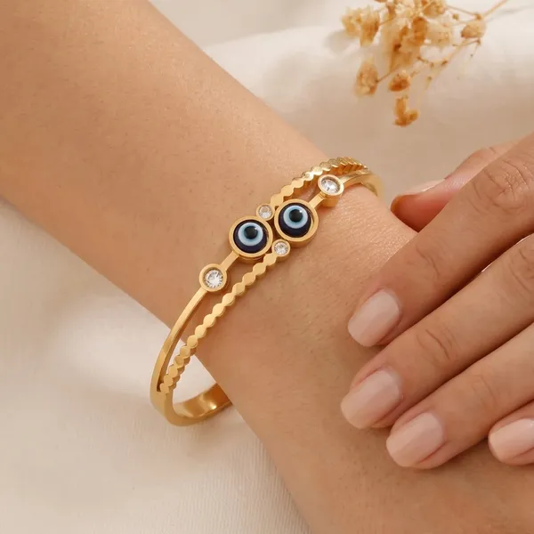 Anti_Tarnish_18k_Gold_Tone_Bracelet