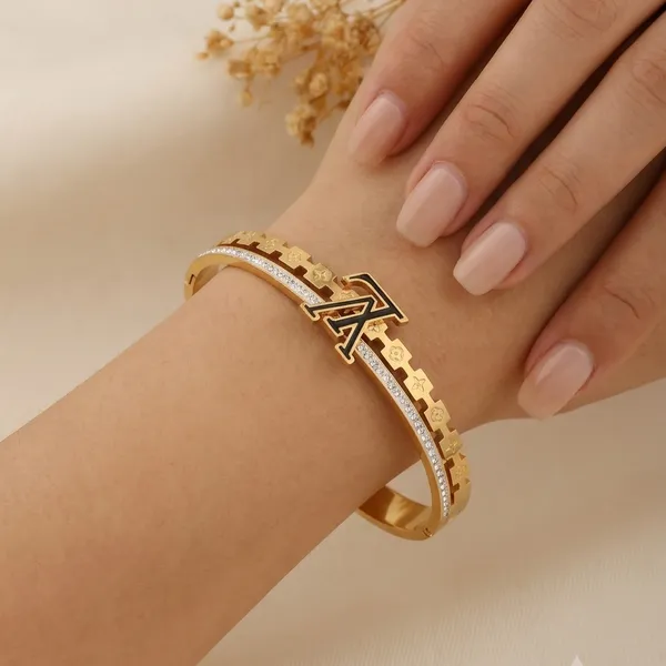 Anti_Tarnish_18k_Gold_Tone_Bracelet