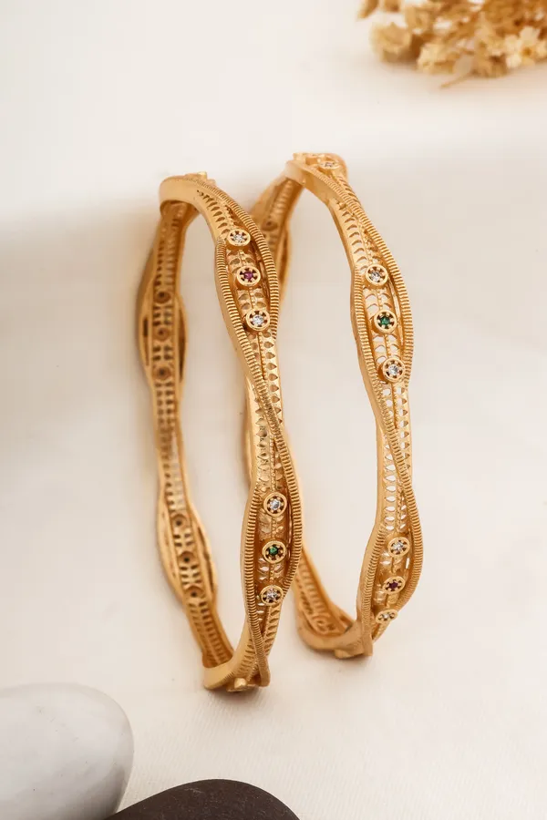 Anti_Tarnish_18k_Gold_Tone_Bangles