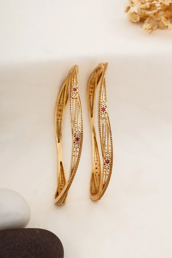 Anti_Tarnish_18k_Gold_Tone_Bangles