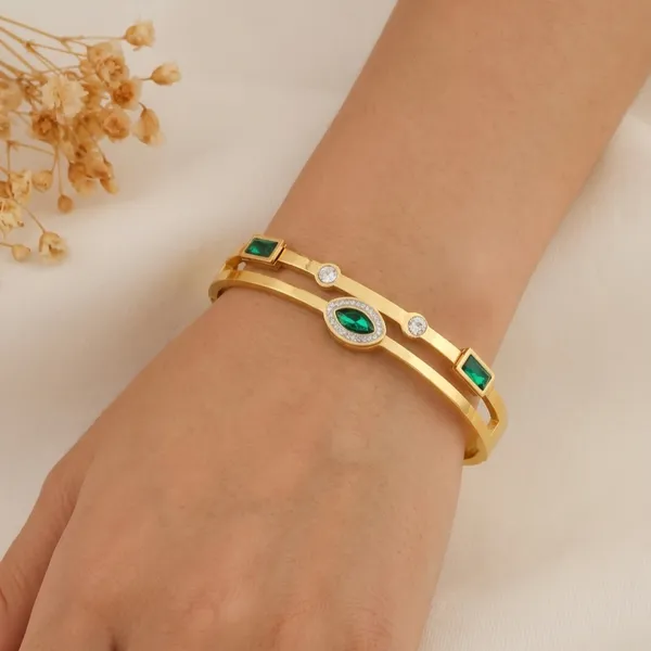 Anti_Tarnish_18k_Gold_Tone_Bracelet