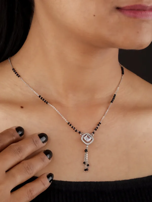 Silver_Brass_Alloy_Plated_Mangalsutra_For_Women