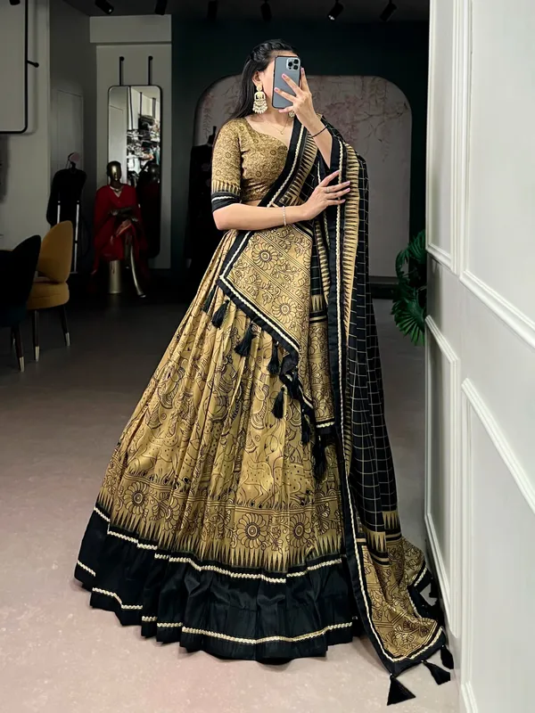 Lehenga_Chol
