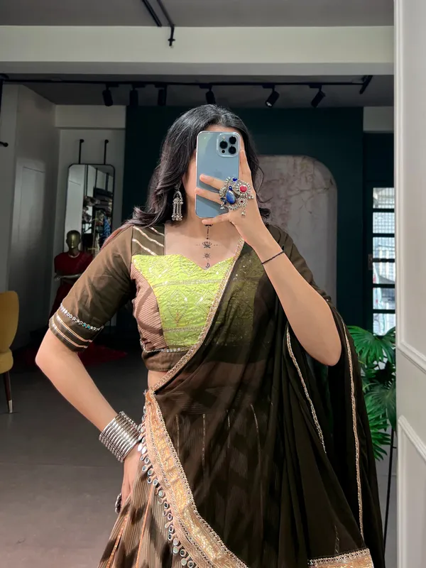 Lehenga,_Blouse,_Dupatta_Set