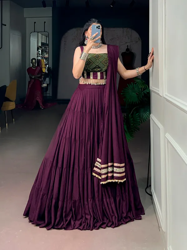 Lehenga,_Blouse,_Dupatta_Set
