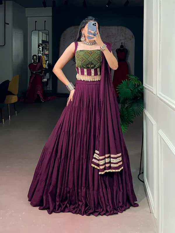 Lehenga,_Blouse,_Dupatta_Set