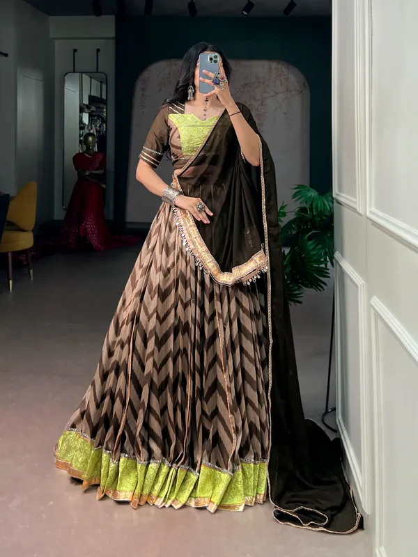 Lehenga,_Blouse,_Dupatta_Set