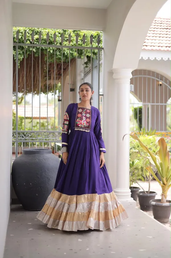 NAVRATRI_GOWN_COLLECTIONS_2026_👜