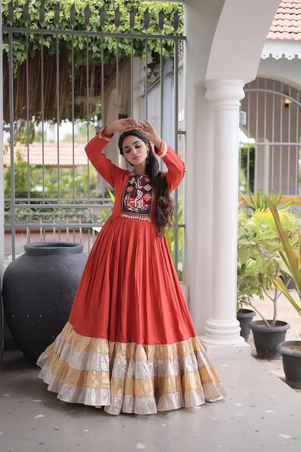 NAVRATRI_GOWN_COLLECTIONS_2026_👜