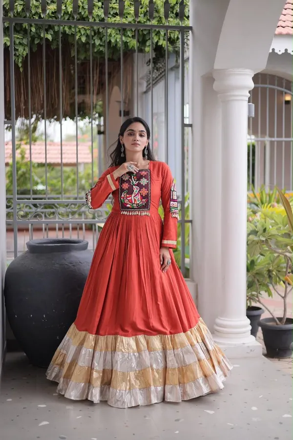 NAVRATRI_GOWN_COLLECTIONS_2026_👜