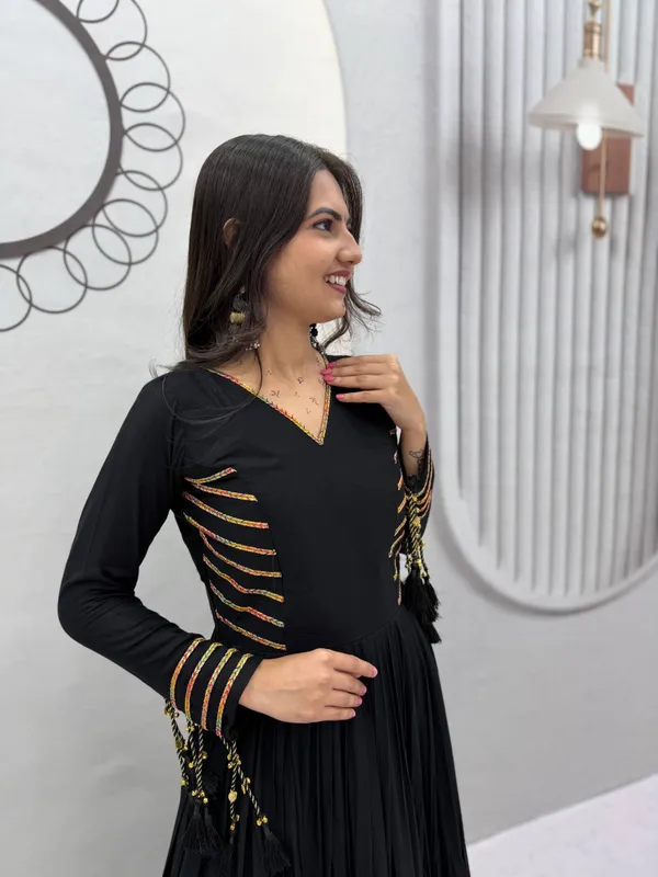 women,s_gown_Navratri