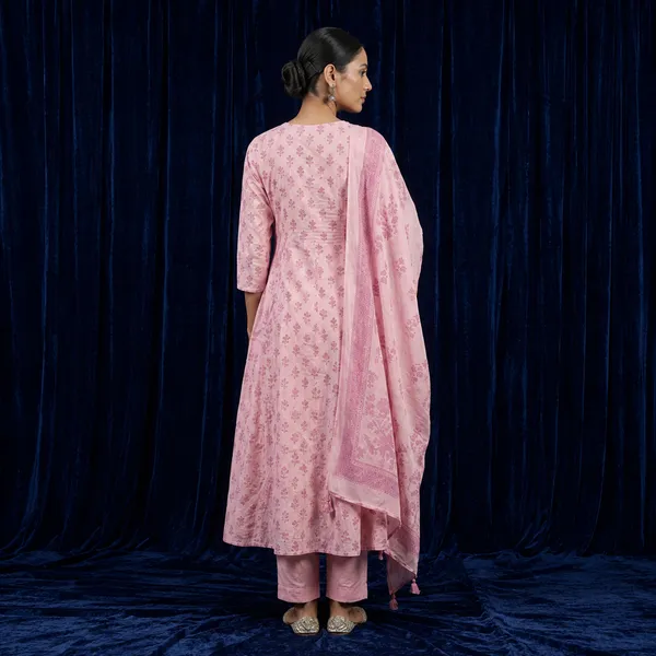 Pink_Mul_Cotton_Flared_Floral_Print_Anarkali_Kurta_Set_For_Women