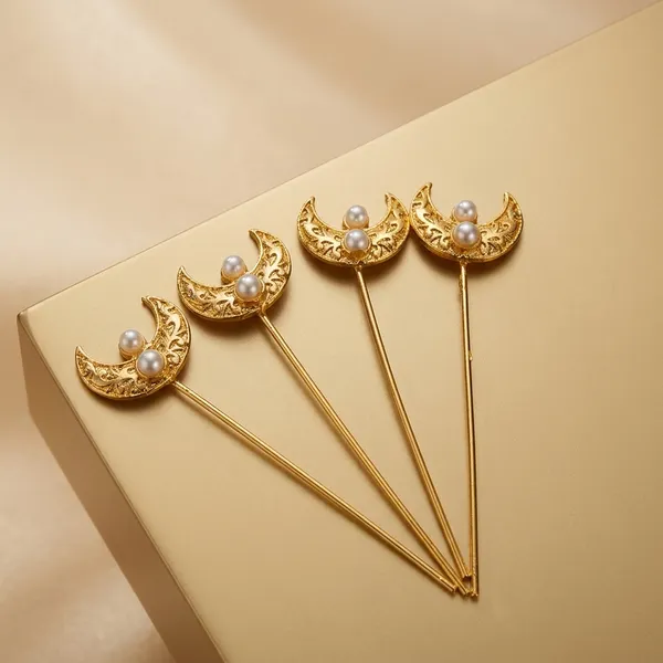 Golden_And_Pearl_Brass_And_Copper_Khopa_Pins_For_Women
