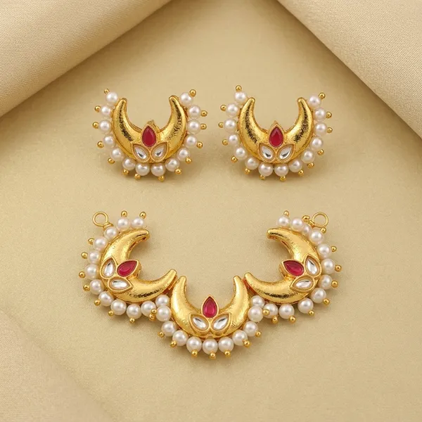 Golden_Brass_And_Copper_Mangalsutra_Pendant_For_Women