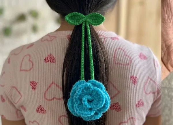Blue_Cotton_Crochet_Floral_Hair_Tie_For_Women