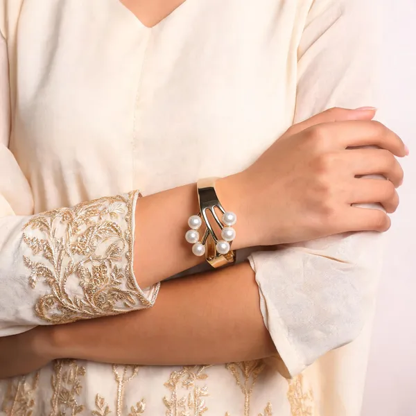 Gold_Toned_Pearl_Studded_Cuff_Bracelet_For_Women