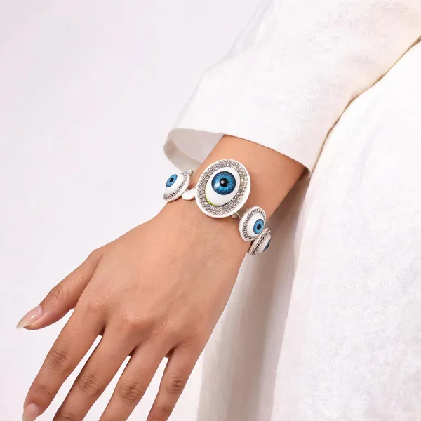 White_Shell_Shaped_Evil_Eye_Bracelet