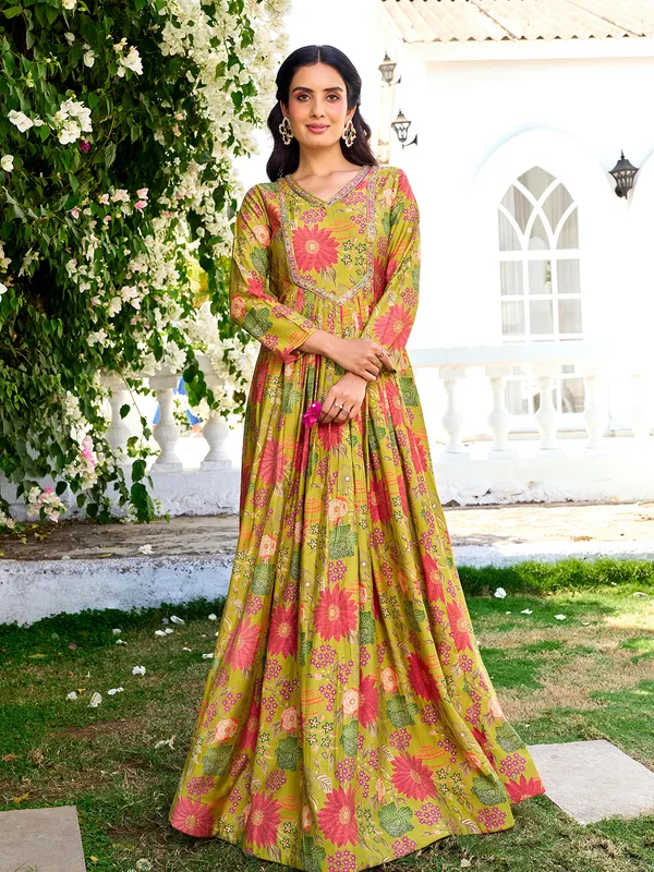 Green_Georgette_Vatican_Print_Flared_Anarkali_Gown_For_Women