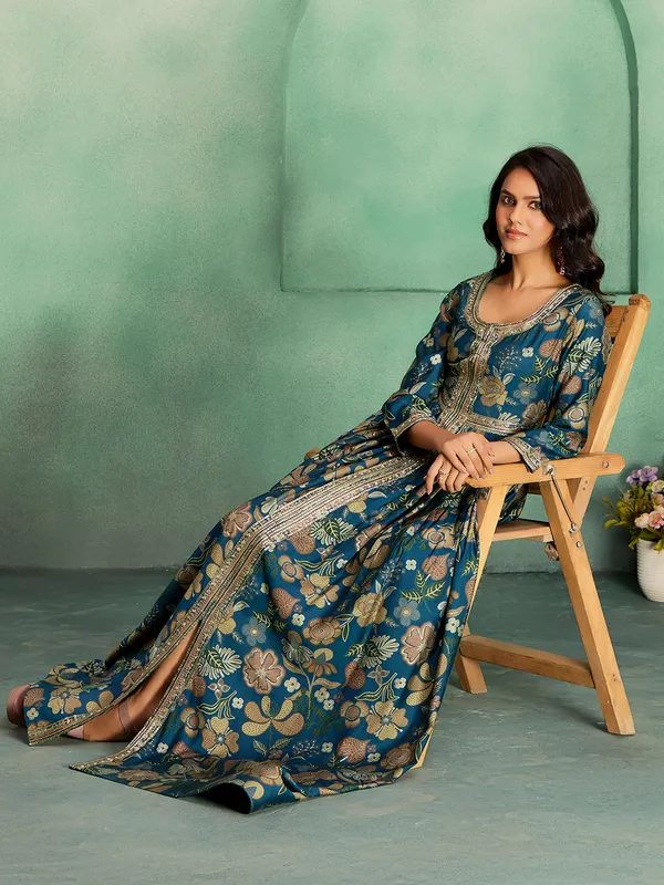 Morpich_Rayon_Flared_Anarkali_Embroidered_Gown_For_Women