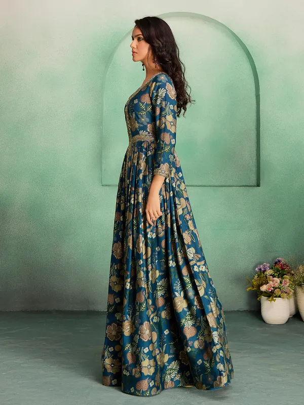 Morpich_Rayon_Flared_Anarkali_Embroidered_Gown_For_Women
