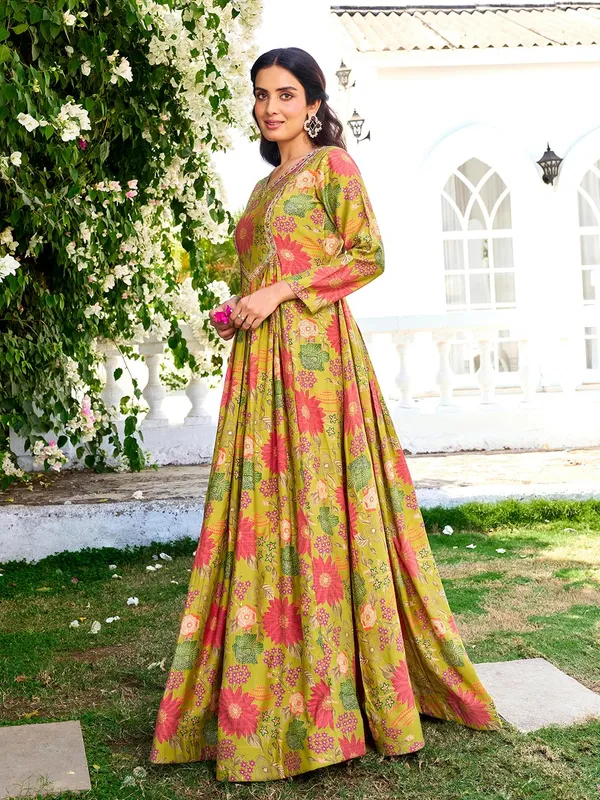 Green_Georgette_Vatican_Print_Flared_Anarkali_Gown_For_Women