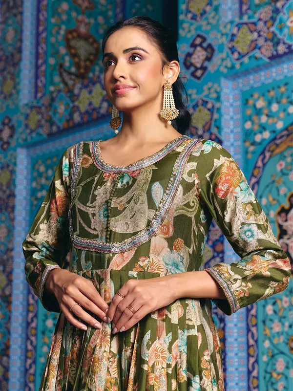 Green_Vatican_Print_Embroidered_Flared_Anarkali_Gown_For_Women