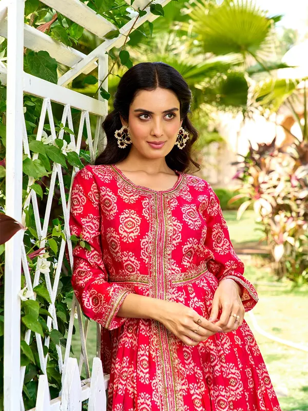 Pink_Terry_Silk_Flared_Anarkali_Embroidered_Gown_For_Women