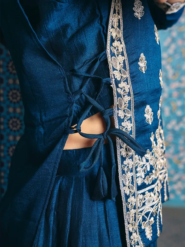 Royal_Blue_Vichitra_Embroidered_Choli_Skirt_Set_For_Women