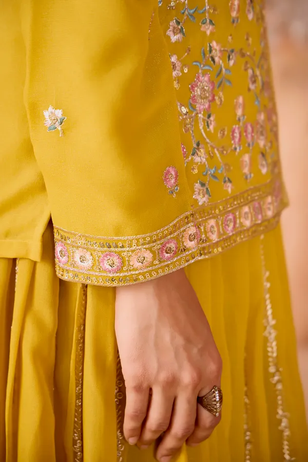 Yellow_Georgette_Embroidery_Dori_Work_Skirt_Top_Dupatta_Set_For_Women