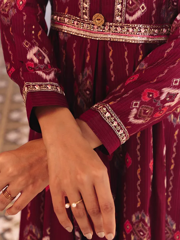 Maroon_Georgette_Bralin_Print_Flared_Anarkali_Gown_For_Women
