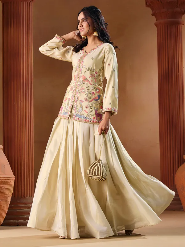 Off_White_Georgette_Shimmer_Embroidered_V-Neck_Top_Skirt_Set_For_Women