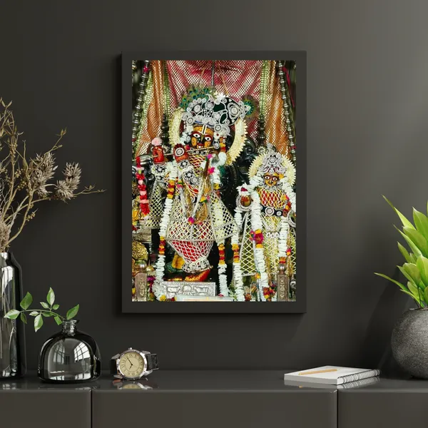 Radhe_Govind_Dev_Ji_Wooden_Frame