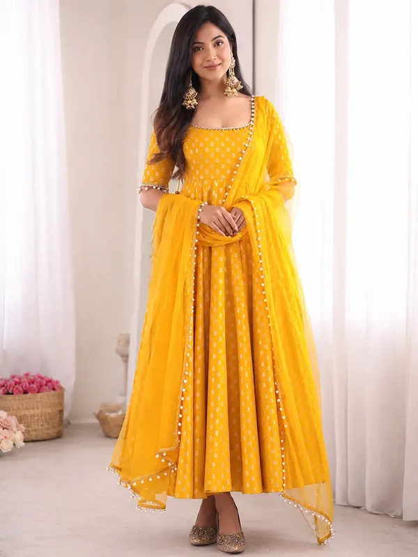 Yellow_Chanderi_Jacquard_Printed_Anarkali_Kurta_Pant_Set_For_Women