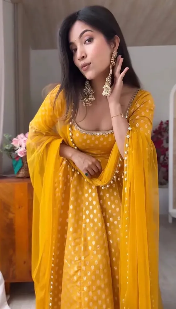Yellow_Chanderi_Jacquard_Printed_Anarkali_Kurta_Pant_Set_For_Women