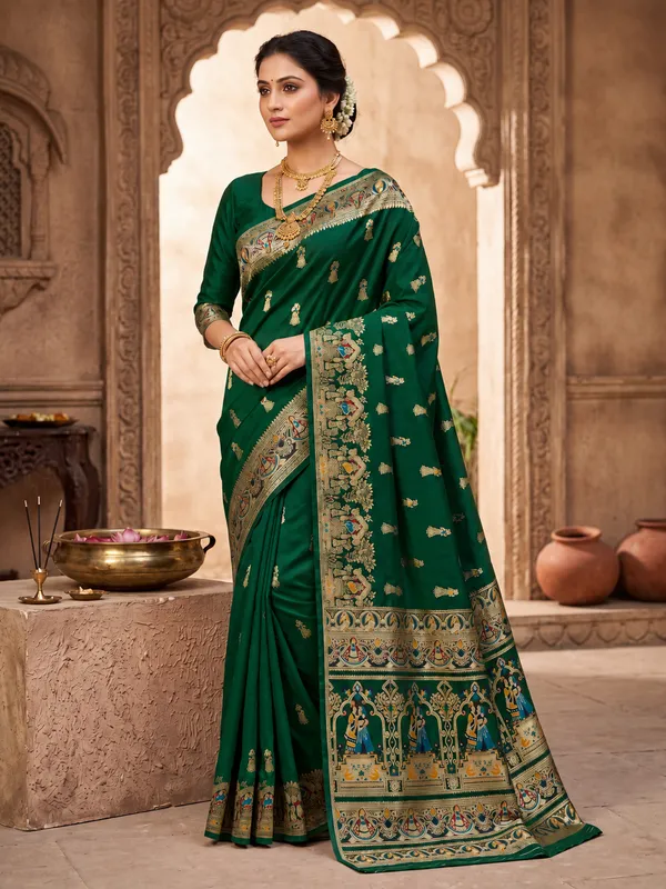 Green_Silk_Woven_Zari_Border_Ethnic_Saree_For_Women