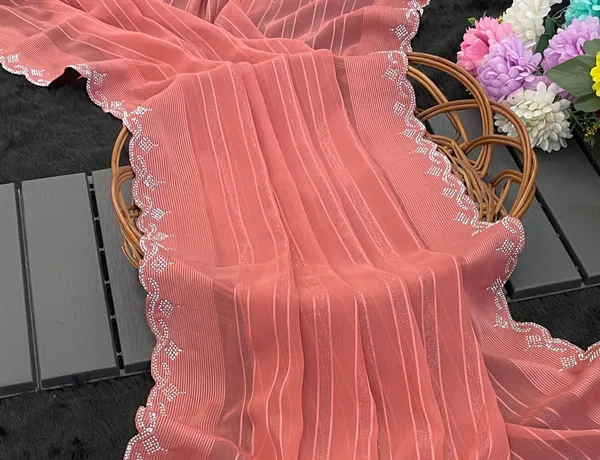 Peach_Chiffon_Striped_Scalloped_Border_Saree_For_Women