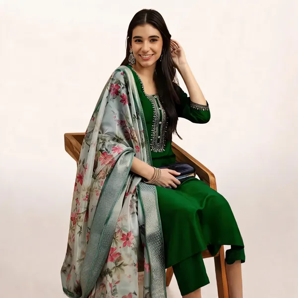 Green_Cotton_Embroidered_Straight_Kurta_Pant_Set_With_Dupatta_For_Women