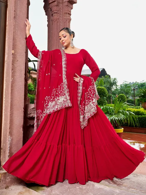 Red_Georgette_Embroidered_Anarkali_Gown_With_Dupatta_For_Women