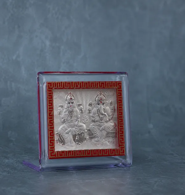 999_Silver_Lakshmi_Ganesh_Blessing_Premium_Frame_Hamper_
