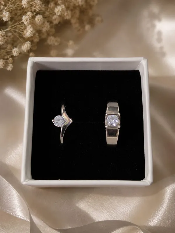925_Sterling_Silver_Crown_White_Solitiare_Couple_Ring