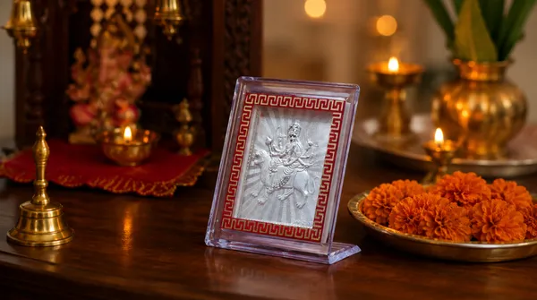 999_Silver_Ambe_Maa_Premium_Frame_Hamper