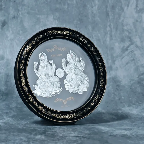 Shubh_Labh_Lakshmi_Ganesha_999_Silver_Premium_Oval_Frame